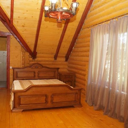 Hotel Норіс à Myhove Extérieur photo