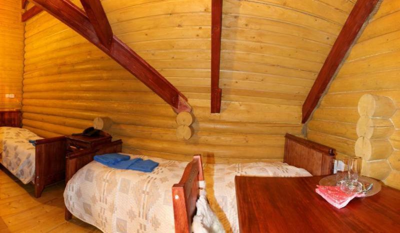 Hotel Норіс à Myhove Extérieur photo