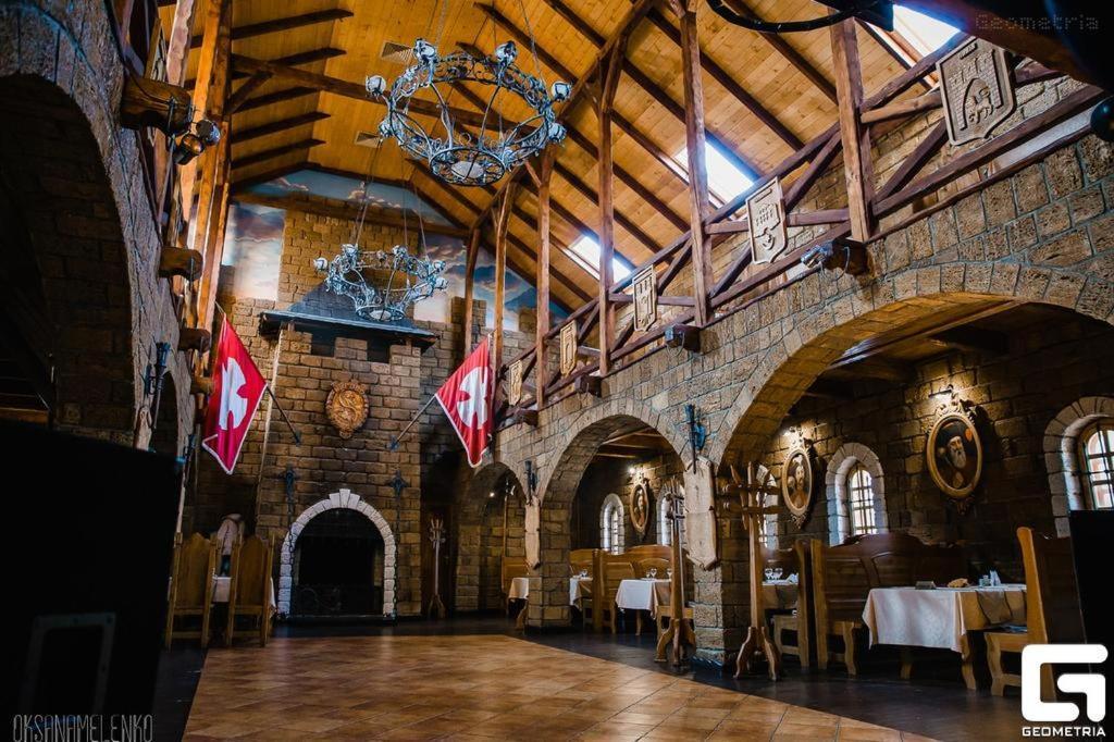 Hotel Норіс à Myhove Extérieur photo