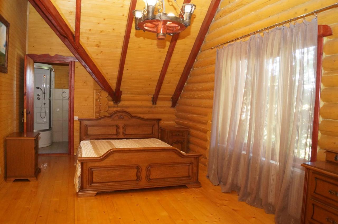 Hotel Норіс à Myhove Extérieur photo