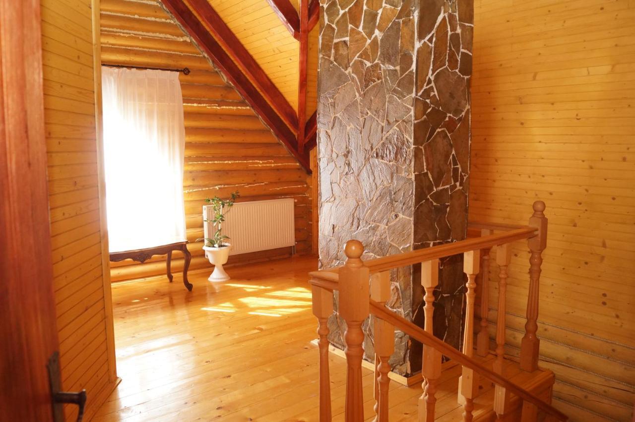 Hotel Норіс à Myhove Extérieur photo