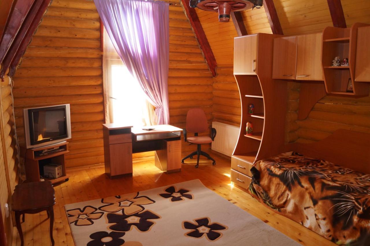 Hotel Норіс à Myhove Extérieur photo