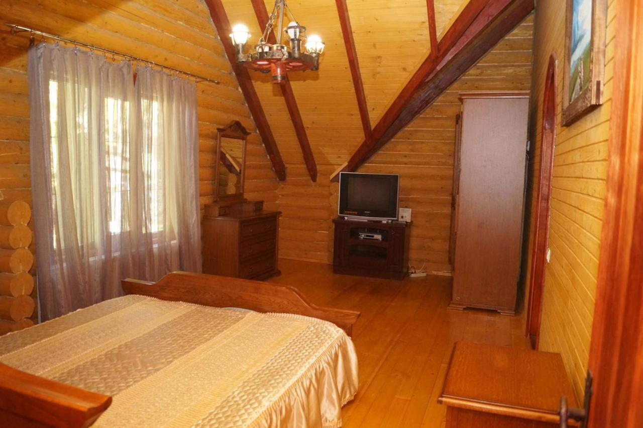 Hotel Норіс à Myhove Extérieur photo