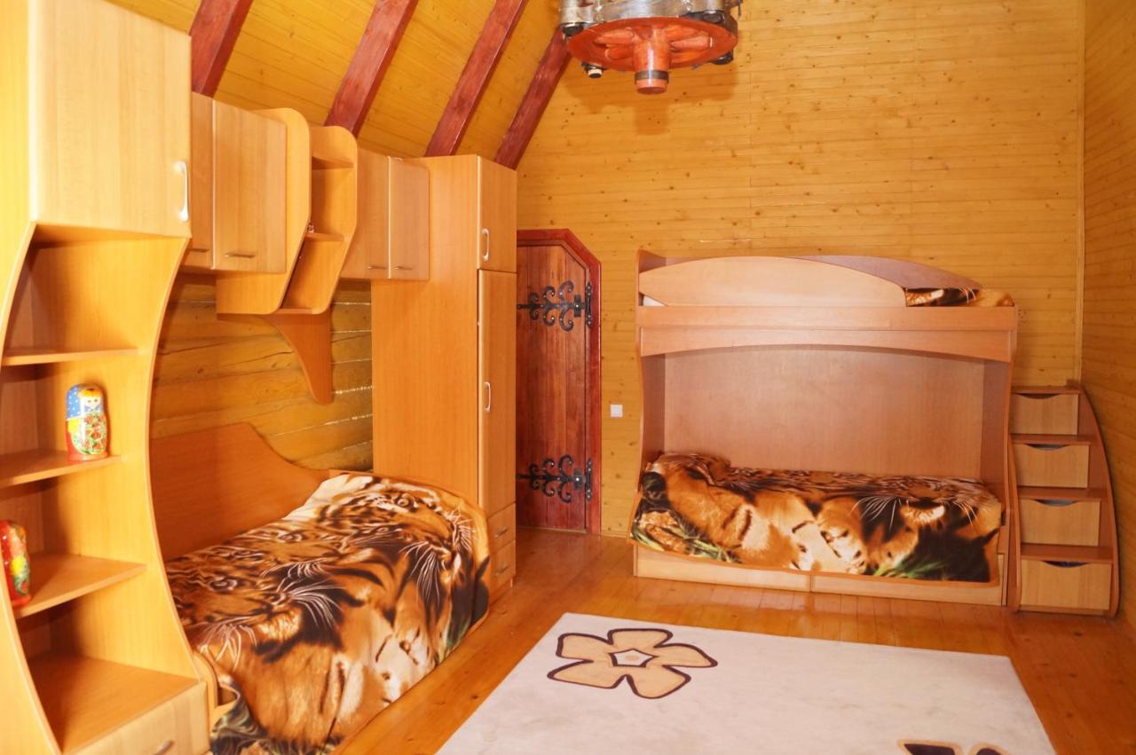 Hotel Норіс à Myhove Extérieur photo