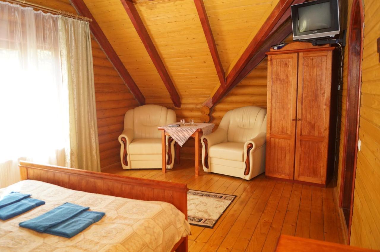 Hotel Норіс à Myhove Extérieur photo