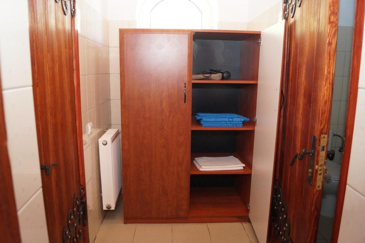 Hotel Норіс à Myhove Extérieur photo