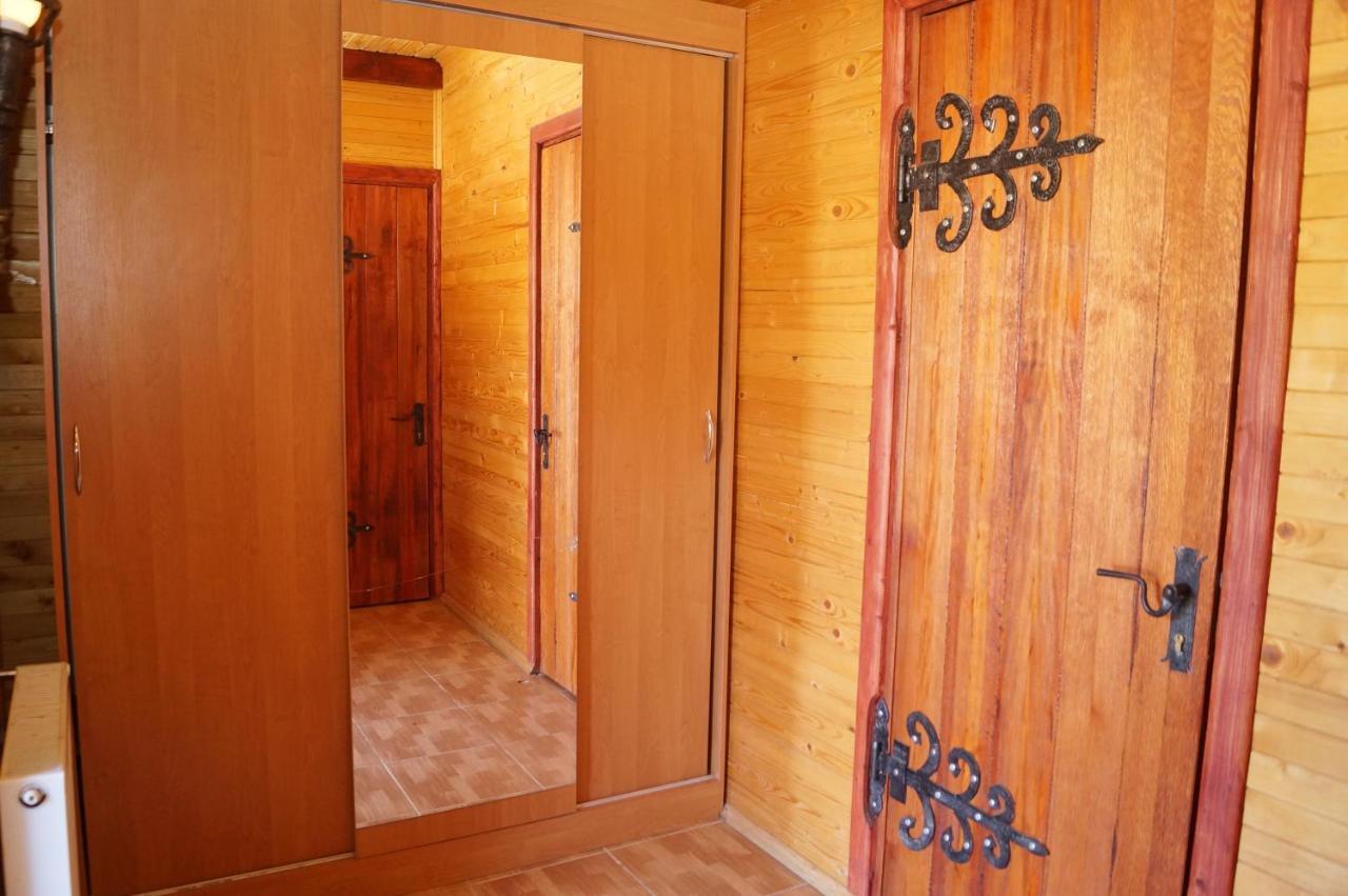 Hotel Норіс à Myhove Extérieur photo