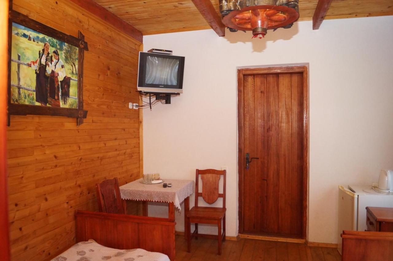 Hotel Норіс à Myhove Extérieur photo