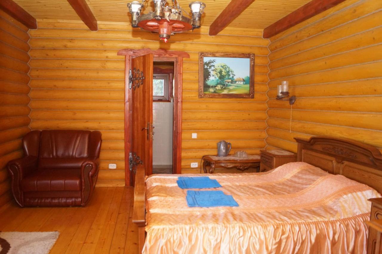 Hotel Норіс à Myhove Extérieur photo